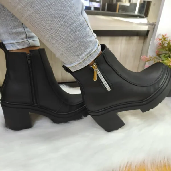 Botín Cremallera Plateada