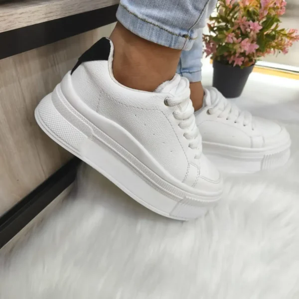 Tenis Alexander McQueen Blancos